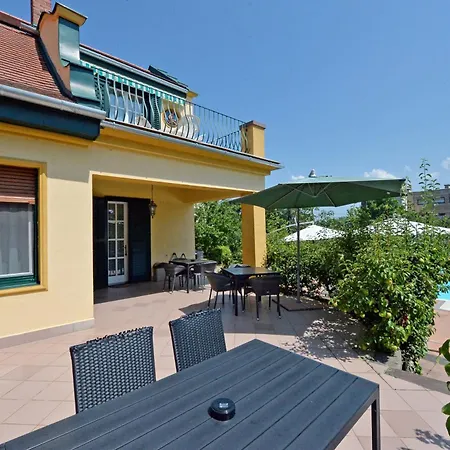 Apartament Zsofia *