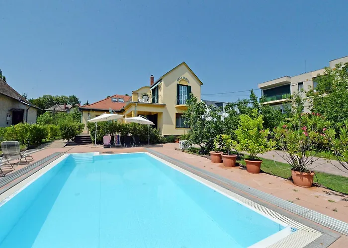 Zsofia Apartment Balatonfured